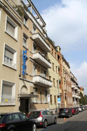 Отель Hotel Corallo  Милан
